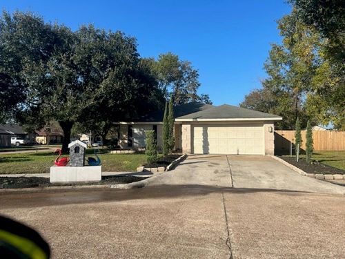 9810 Fernstone Ln, Houston, TX, 77070-5076 | Card Image