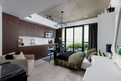 223-5 Hanna Ave, Toronto, ON, M6K0B3 | Card Image