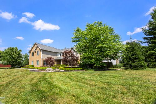 62650 Mound Rd, Washington Township, MI, 48094-1212 | Card Image