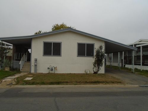 18-860 E Grangeville Blvd, Hanford, CA, 93230-2270 | Card Image