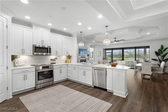 UNIT-102 - 9657 Montelanico Loop, Condo with 2 bedrooms, 2 bathrooms and null parking in NAPLES FL | Image 10