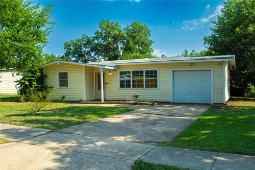 800 E Tucker Blvd, Arlington, TX, 76010-5732 | Card Image