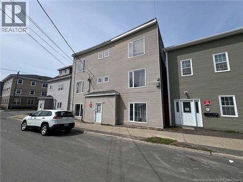 89 Adelaide St, Saint John, NB, E2K1W6 | Card Image