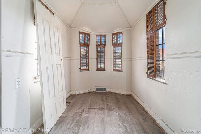 17343 Santa Rosa Dr, House other with 3 bedrooms, 2 bathrooms and null parking in Detroit MI | Image 9