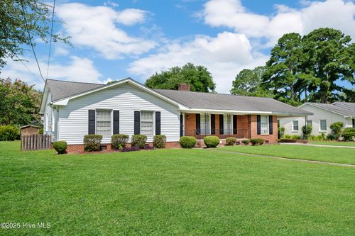 3002 S Elm St, Greenville, NC, 27858-5211 | Card Image