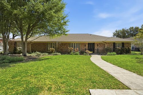 4201 Winding Way, Benbrook, TX, 76126-2219 | Card Image