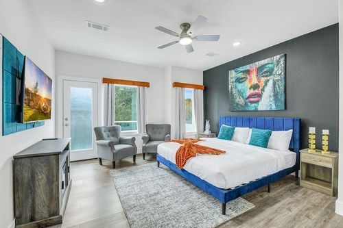 6713 Saint Augustine St, Houston, TX, 77021-4834 | Card Image