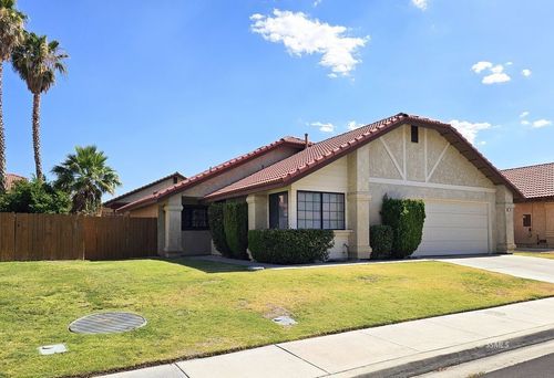 225 Washington Way, Ridgecrest, CA, 93555-5526 | Card Image