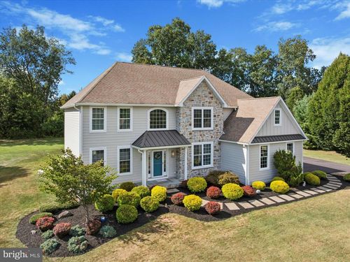 150 Horseshoe Ln, Pottstown, PA, 19465-8507 | Card Image