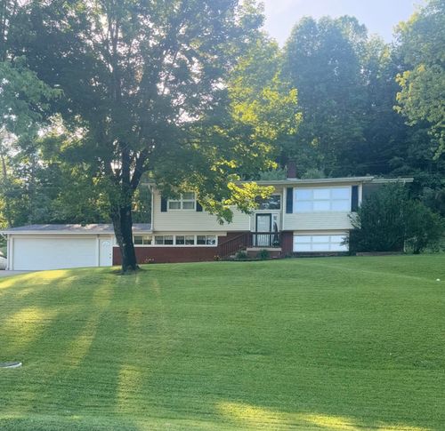93 Collier Ave, Jackson, KY, 41339-7300 | Card Image
