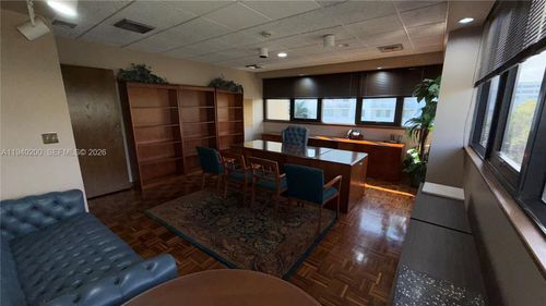 4-nw-corner-800 Se 3rd Ave, Fort Lauderdale, FL, 33316-1152 | Card Image