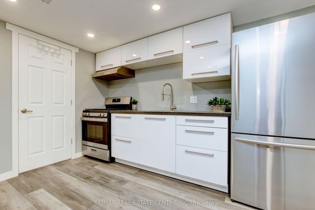 38 Weber Dr, House other with 4 bedrooms, 2 bathrooms and 5 parking in Georgetown ON | Image 25