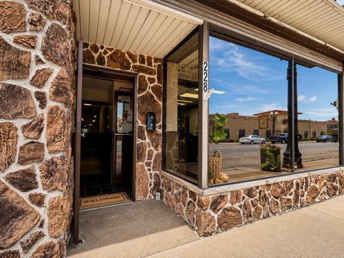 228 Main St, Savanna, IL, 61074-1628 | Card Image