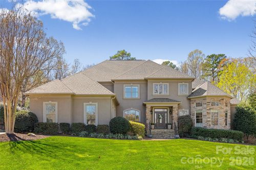 8225 Victoria Lake Dr, Waxhaw, NC, 28173-9819 | Card Image