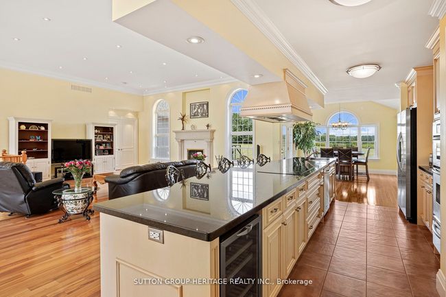 2100 Taunton Rd, House other with 6 bedrooms, 6 bathrooms and 25 parking in Hampton ON | Image 14