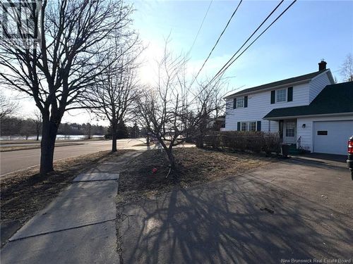 330 Westmount Blvd, Moncton, NB, E1E1V6 | Card Image