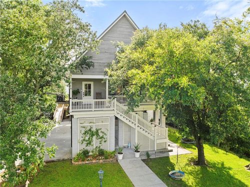 225 West St, Mandeville, LA, 70448-4926 | Card Image