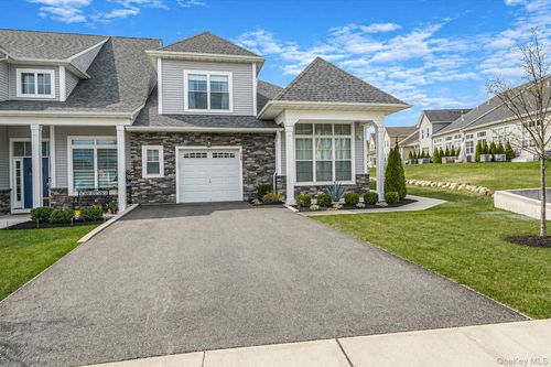 366 Wavell Ave, Yaphank, NY, 11980-2061 | Card Image