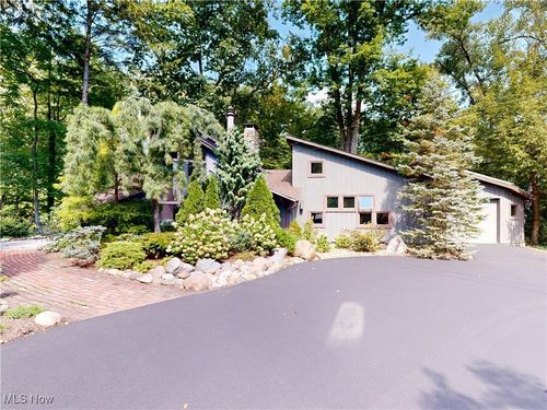 7236 Cascade Rd, Concord Township, OH, 44077-9403 | Card Image