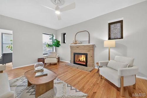 apt-1f-5559 Pershing Ave, Saint Louis, MO, 63112-1960 | Card Image