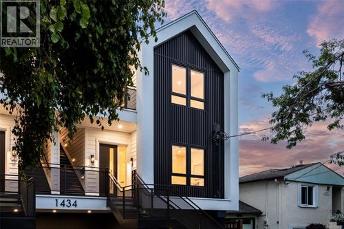 2-1434 Brooke St, Victoria, BC, V8S1M3 | Card Image