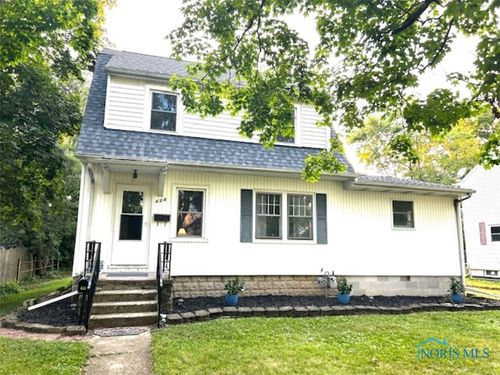 424 S Williams St, Bryan, OH, 43506-2155 | Card Image