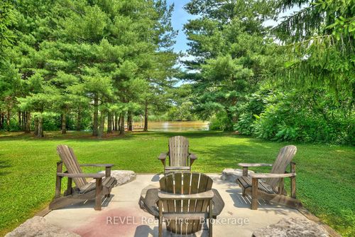 9695 Grassy Brook Rd, Port Robinson, ON, L0S1K0 | Card Image