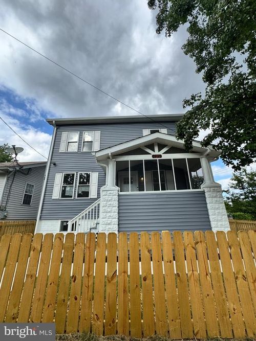 2932 Yost Pl Ne, WASHINGTON, DC, 20018-1642 | Card Image