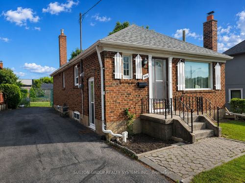 199 Strathnairn Ave, York, ON, M6M2G6 | Card Image