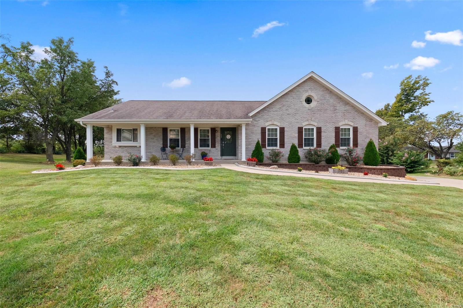 Piney Ridge Ct, Saint Charles, MO 63304
