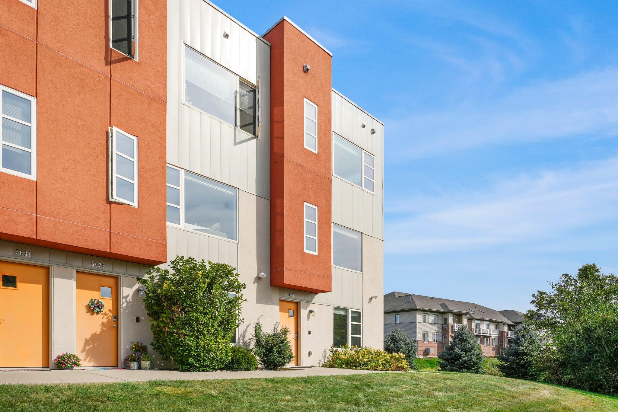 Brendan Ave, Fitchburg, WI 53711