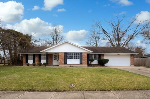 2624 Meadow Park Dr, Kettering, OH, 45440-1439 | Card Image