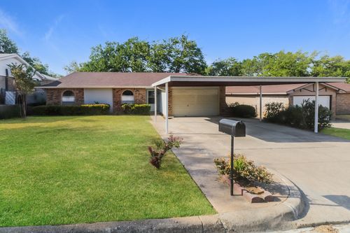 5640 Cherilee Ln, Haltom City, TX, 76148-4109 | Card Image