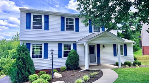 204 Glengarry Dr, Coraopolis, PA, 15108-9748 | Card Image