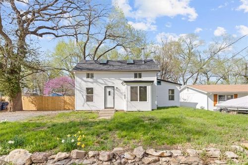 321 Maiden Ln, Lawrence, KS, 66044-1460 | Card Image