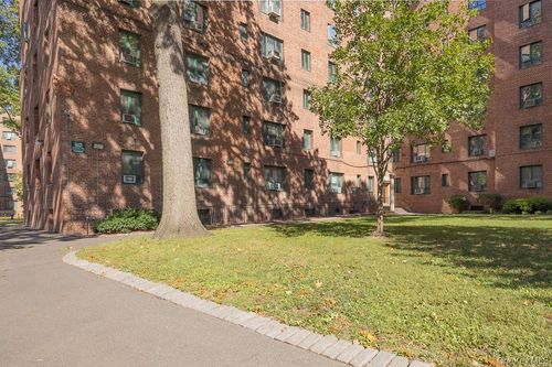 apt-3h-1601 Metropolitan Ave, Bronx, NY, 10462-6243 | Card Image