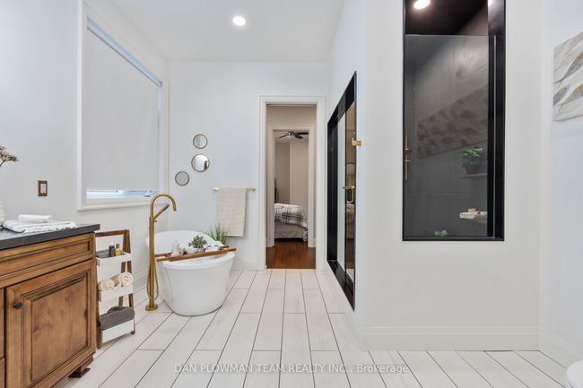 1682 Heathside Cres, House other with 5 bedrooms, 5 bathrooms and 4 parking in Pickering ON | Image 18