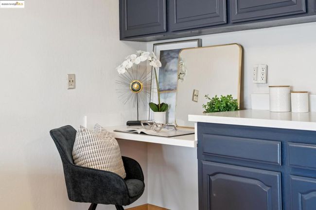 APT-320 - 960 Shorepoint Ct, Condo with 2 bedrooms, 2 bathrooms and 2 parking in Alameda CA | Image 20