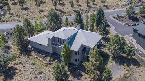 893 Highland View Loop, Redmond, OR, 97756-7398 | Card Image