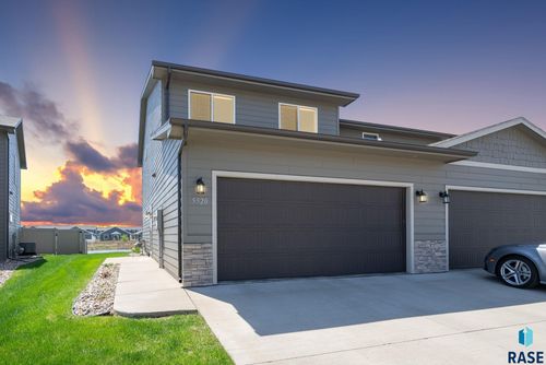 5520 S Seville Pl Place, Sioux Falls, SD, 57108 | Card Image