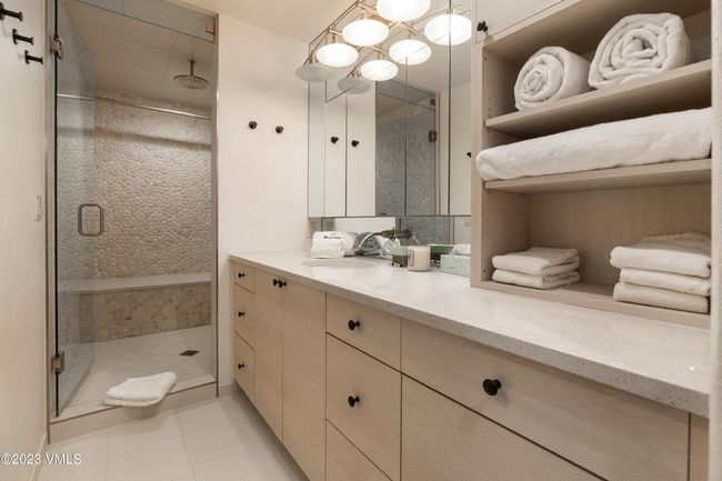 222 - 684 W Lionshead Cir, Condo with 5 bedrooms, 6 bathrooms and 2 parking in Vail CO | Image 12