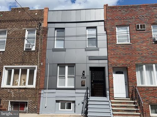 2015 S 23rd St, PHILADELPHIA, PA, 19145-2704 | Card Image