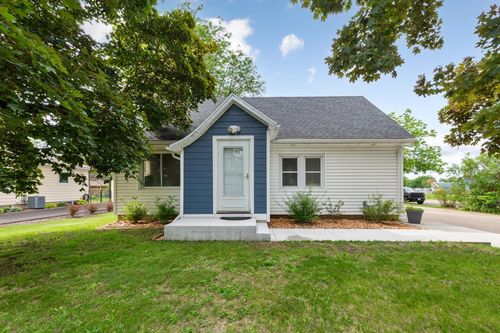 2004 4th Street Nw, Faribault, MN, 55021 | Card Image