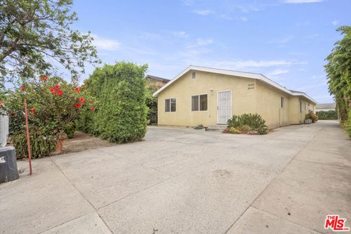3660 Halldale Ave, Los Angeles, CA, 90018-4539 | Card Image
