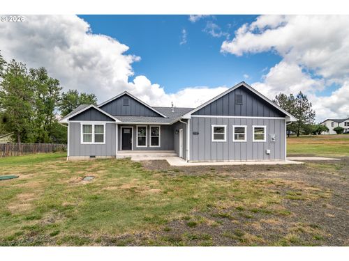 1927 W Duke Rd, Sutherlin, OR, 97479-9446 | Card Image