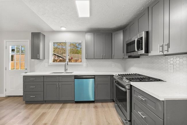 22907 Lemon Grove Dr, House other with 3 bedrooms, 2 bathrooms and null parking in Spring TX | Image 10