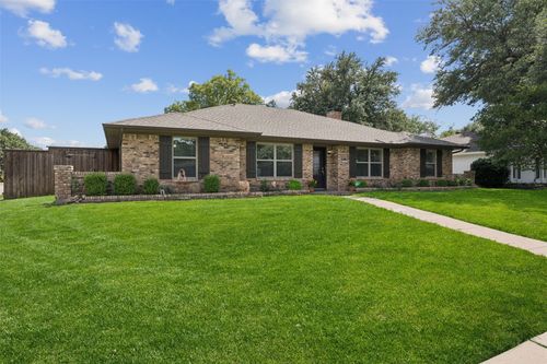2400 Windsor Pl, Plano, TX, 75075-6614 | Card Image