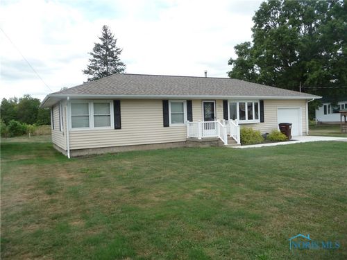 314 Bierley Ave, Pemberville, OH, 43450-7004 | Card Image