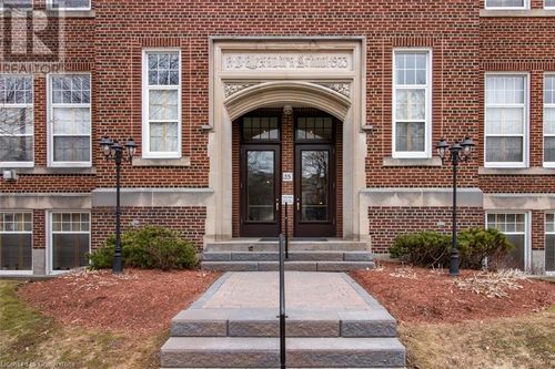 103-35 Alexandra Ave, Waterloo, ON, N2L1L4 | Card Image