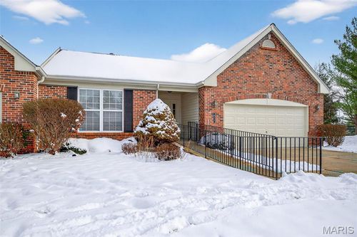 912 Waterford Villas Ct, Lake St Louis, MO, 63367-2567 | Card Image